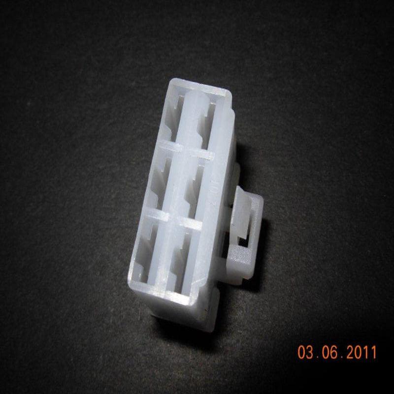 6 Way Plug Male (6PM)